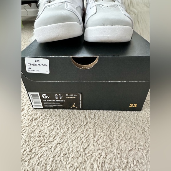 Nike Air Jordan 6 Retro Red White & Platinum - Picture 13 of 13